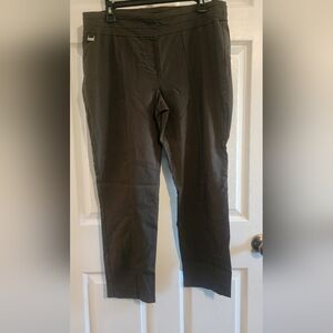 Briggs New York Green Petite Trousers with Logo Tag